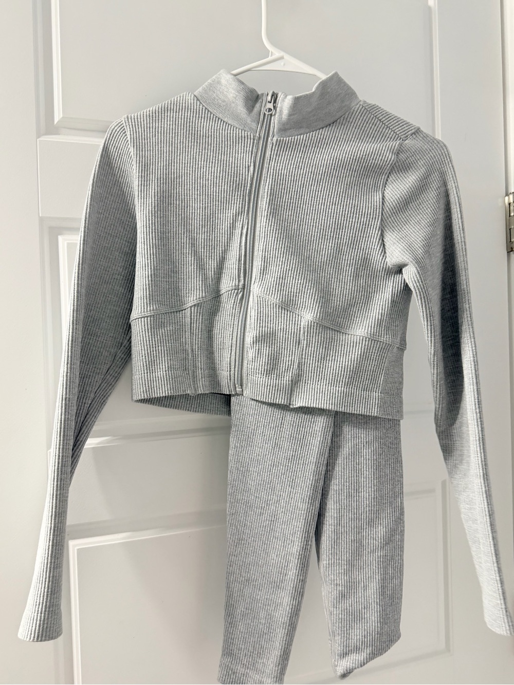 Forever 21 Light Gray Ribbed Zip-Front Jacket Set